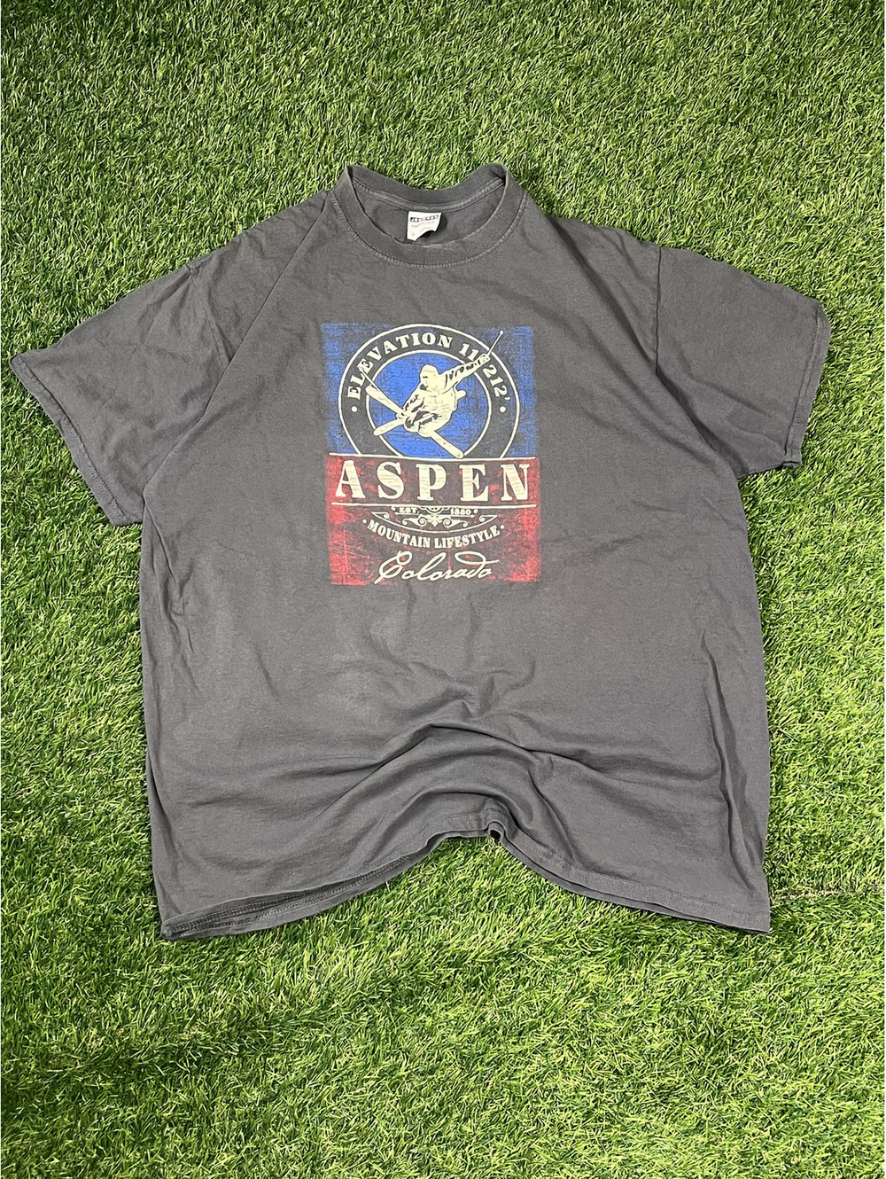 90s Ski Graphic T-Shirt Aspen Mountain Lifestyle Gray Cotton Mens XL